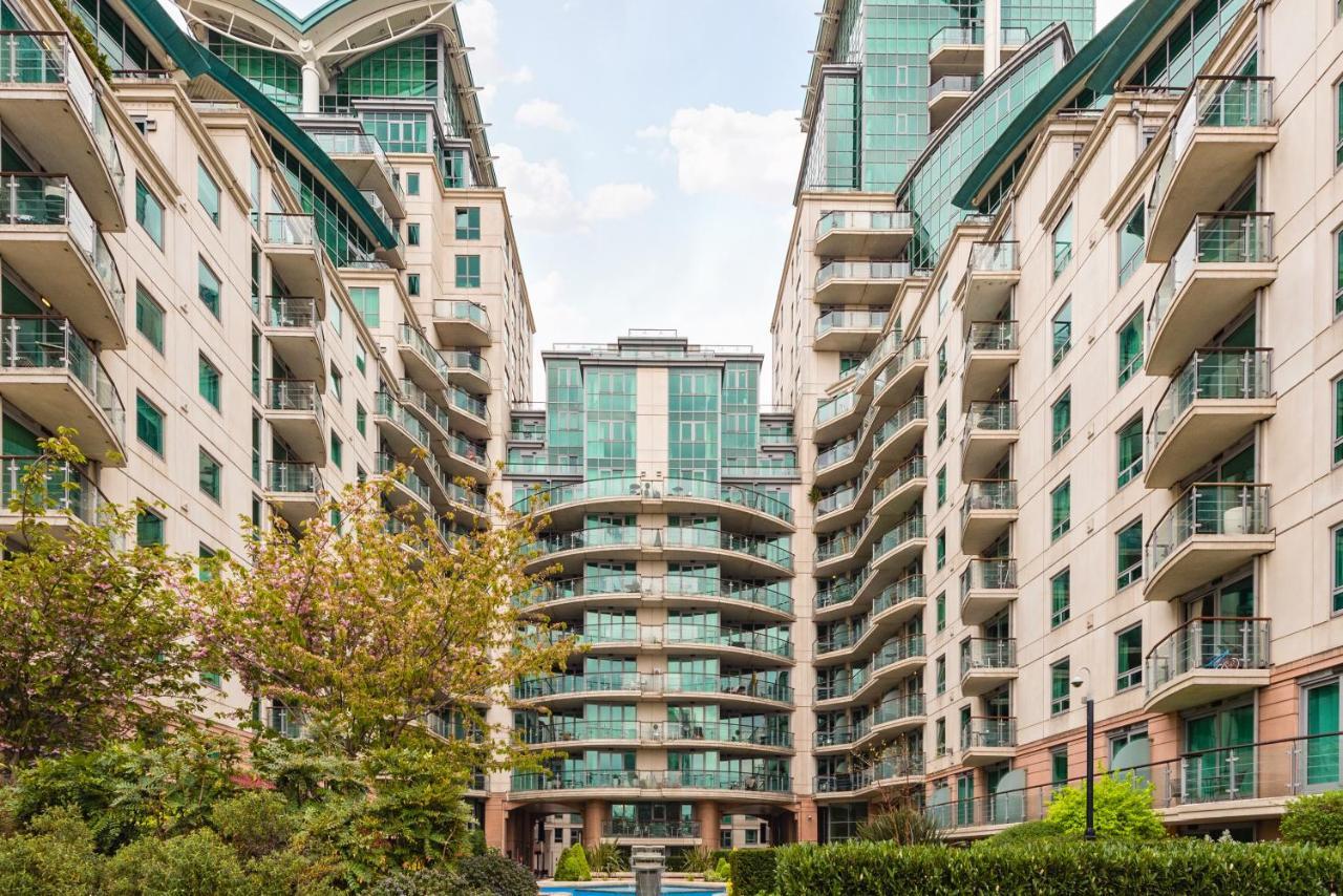 Riverside 2-Bedroom Apartments Лондон Экстерьер фото