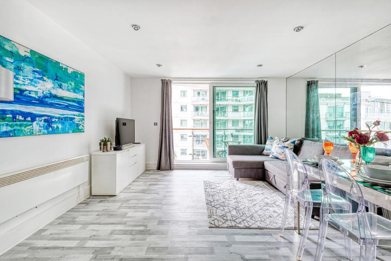 Riverside 2-Bedroom Apartments Лондон Экстерьер фото